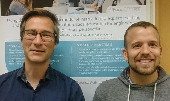 Helge Fredriksen (til venstre) og Matt K. Voigt forskar mellom anna på i kva grad undervisinga på video-snuttane verkar inn på kommunikasjonen i gruppene og forståinga av dei matematiske probløemstillingane.