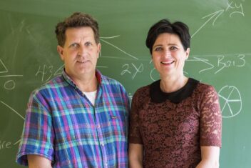 Professorene Ruud van der Weel og Audrey van der Meer. Foto: NTNU