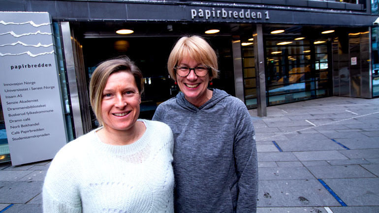 NY STUDIE: USN-forsker Elsa Kristiansen (til høyre) har sammen med doktorgradsstipendiat Hedda Berntsen ved Norges Idrettshøgskole forsket på idrettsungdom. (Foto: An-Magritt Larsen)