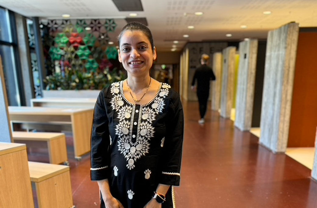 Førsteamanuensis Shipra Sachdeva ved Høgskolen i Østfold. Foto: Nina Fredheim/HiØ.